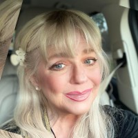 Lori Anne Schwenkel