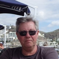 Lars J