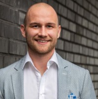Robin Ekelhoff
