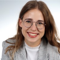 Laura Lindenlaub