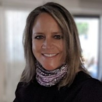 Leslie Dean