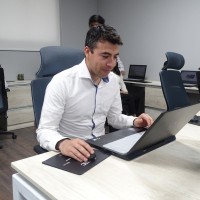 José Becerra T.