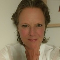 Nicola Ives