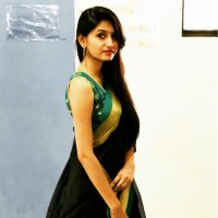 Monali Gandhi , Eit