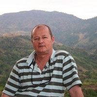 Stephen Booth