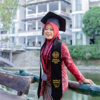 Nur Evina M.