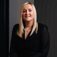 Laura Nixon