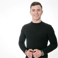 David González