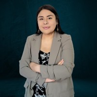 Neveni Saldivar L.