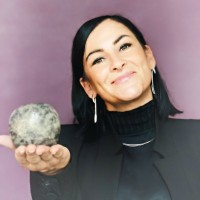DANIELA FUKS - Speakerin und Coach für Mut und Impact
