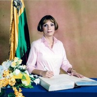 Alba V.