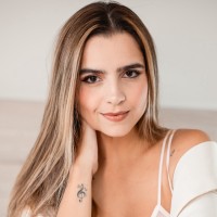 Monike Carvalho