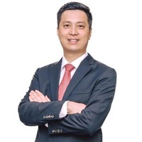 Dr. Yang Yang
