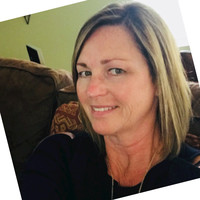 Paula Engle