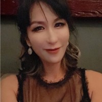 Julie Yoo