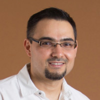 Ricardo Olivares