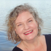 Susan Clarke