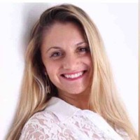 Ana Cláudia Fávero
