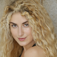 Francesca Leonie