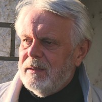 ROBERT Perret