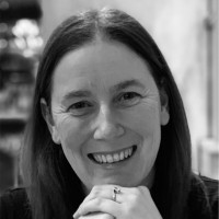 Kerry Dutton