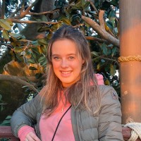 Laura Neve
