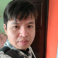 江律緯