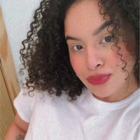 Ana Julia Camilo