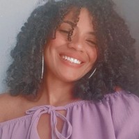 Thalya Fernandes