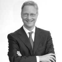 Dr. Stefan Kusterer