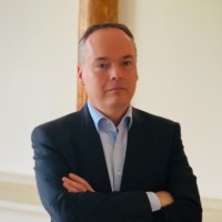 Peter Schneider