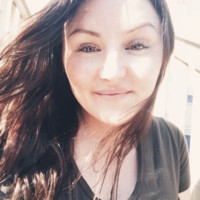 Anica Volek