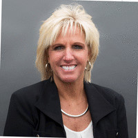 Monica Lang