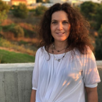 Paula Zivot