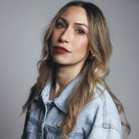 Laura Gallego Chaves