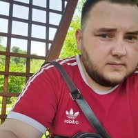 Артур Новиков