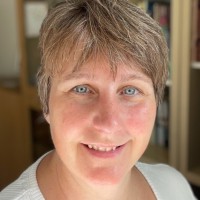 Lara Barnish Rgn, Bsc (Hons), Msc.