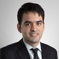 Siavash Mahvelati, Pe