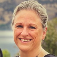 Christine Everett