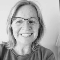 Karyn Hunter