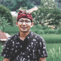 Komang Widiarsana