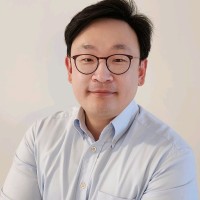 Jonghwan Lee