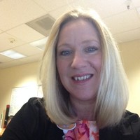 Linda Everett