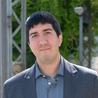Santiago López