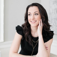 Suzanne White
