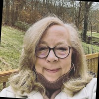 Holly K Neupert