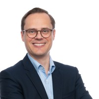 Dr. Robert Güther