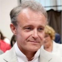 Estrade Lilian
