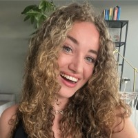 Anne Van Straalen