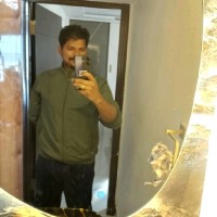 Vivek Reddy y